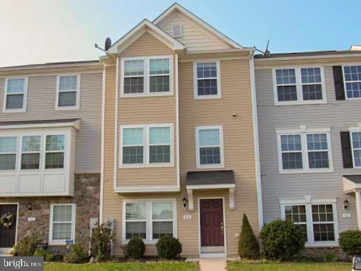 80 Lieutenant Ct, Bunker Hill, WV 25413 - photo 1