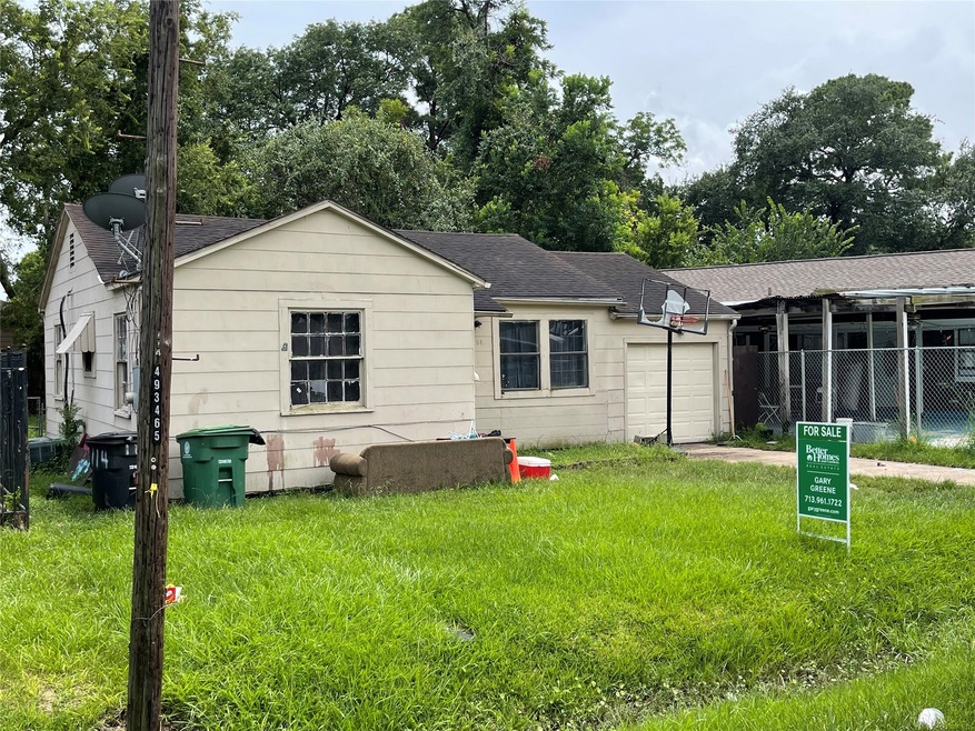 114 De Boll St, Houston, TX 77022 - photo 1