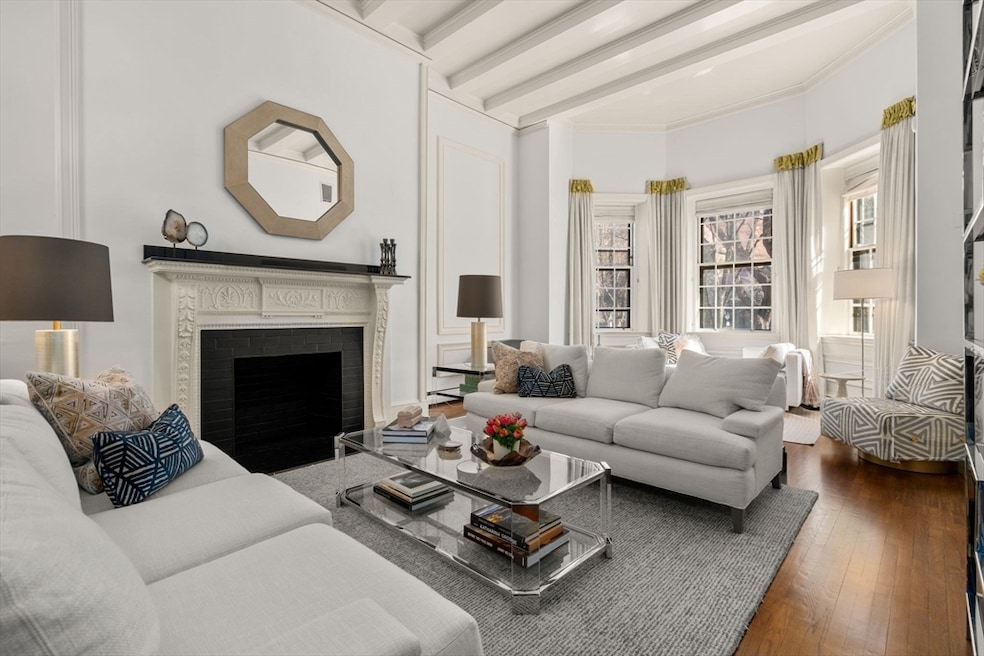 For Sale $2,995,000 • Co-Listing Agent