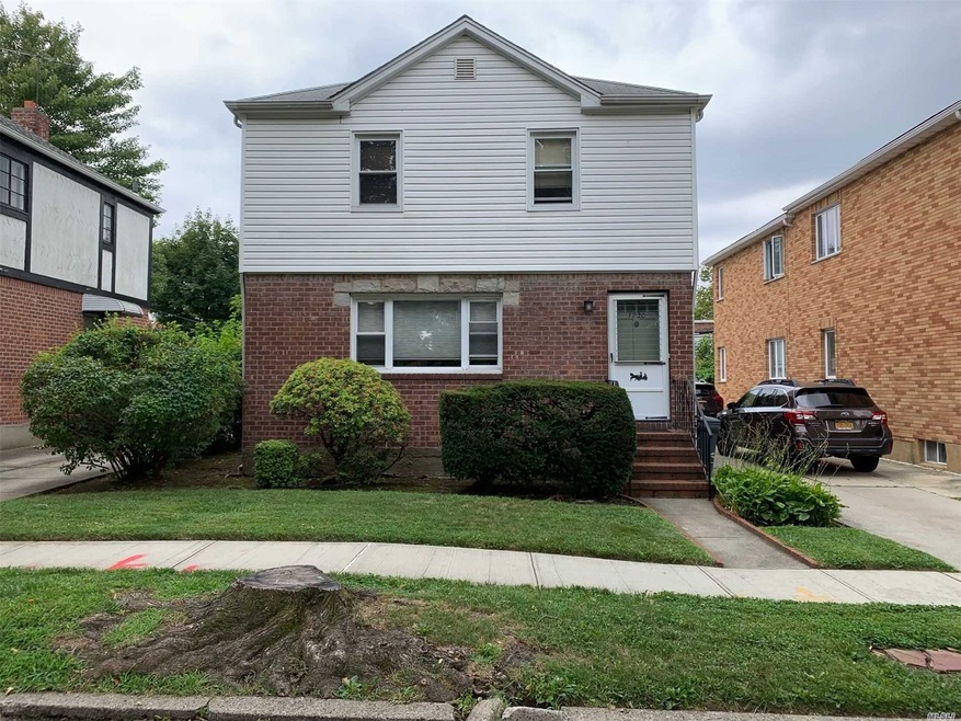 77-20 167th St, Flushing, NY 11366 - photo 1