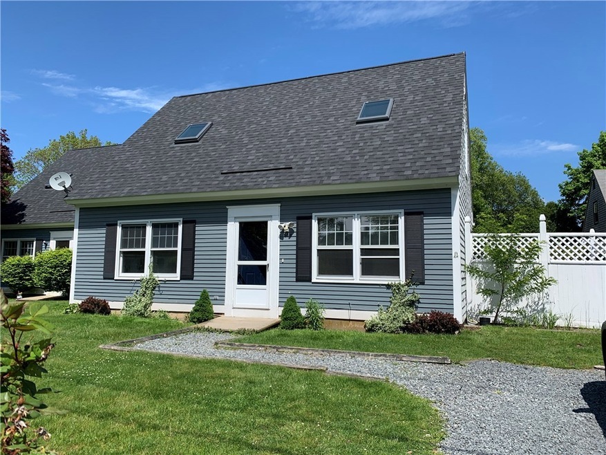 66 Continental Dr unit B, Middletown, RI 02842 - photo 1