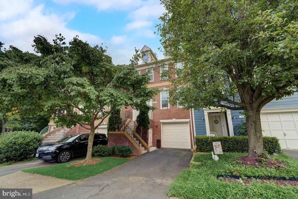 6866 Mclean Province Cir, Falls Church, VA 22043 - photo 1