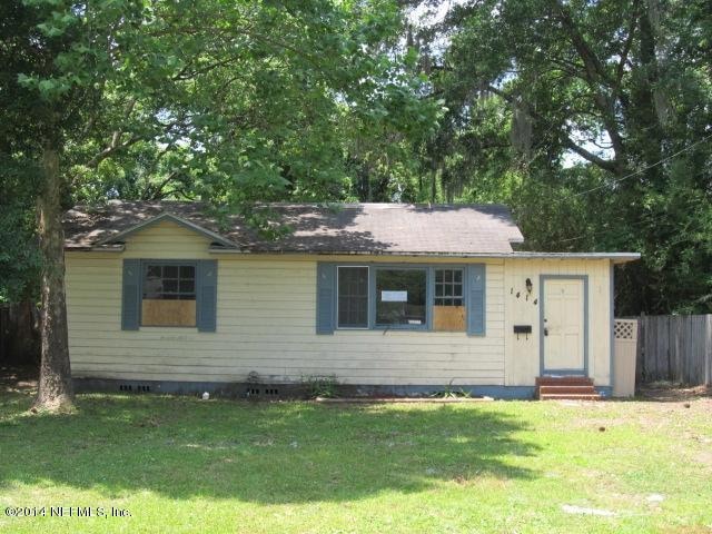 1414 Dakar St, Jacksonville, FL 32205 - photo 1