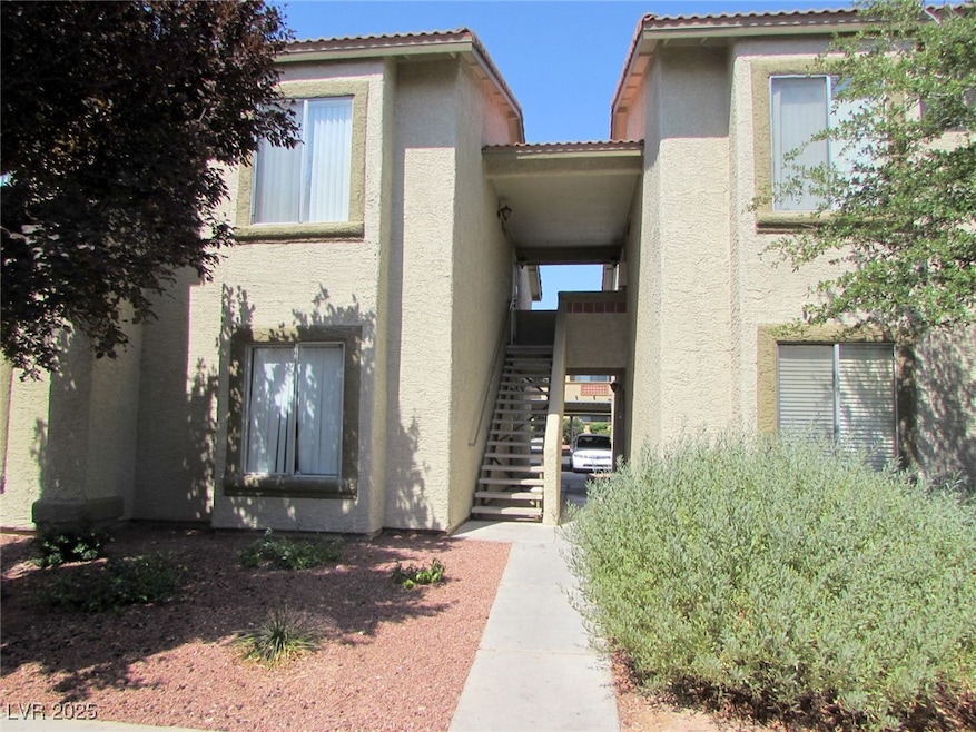 7200 Pirates Cove Rd unit 2112, Las Vegas, NV 89145 - photo 1