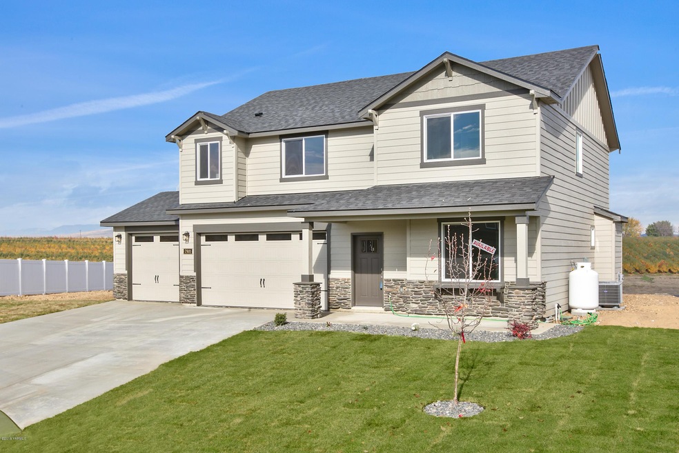 001large front yard