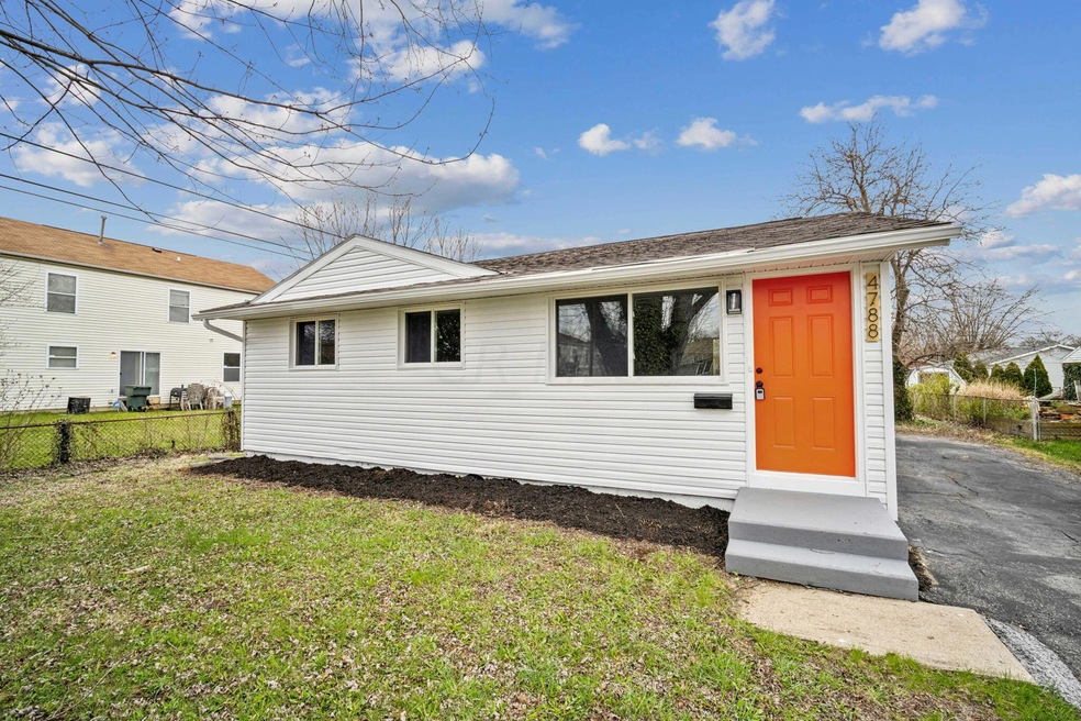 4788 Edinburgh Ln, Columbus, OH 43229 - photo 1