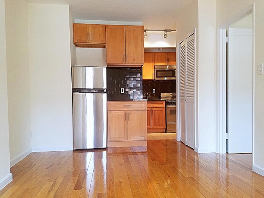 unlisted-address, New York, NY 10018 - photo 1