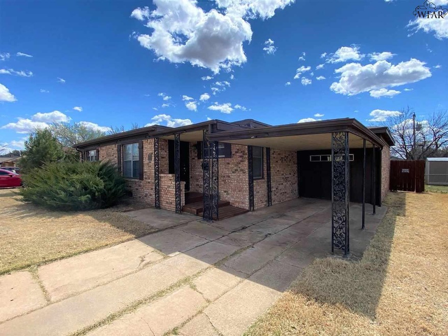 1521 Hursh Ave, Wichita Falls, TX 76302 - photo 1