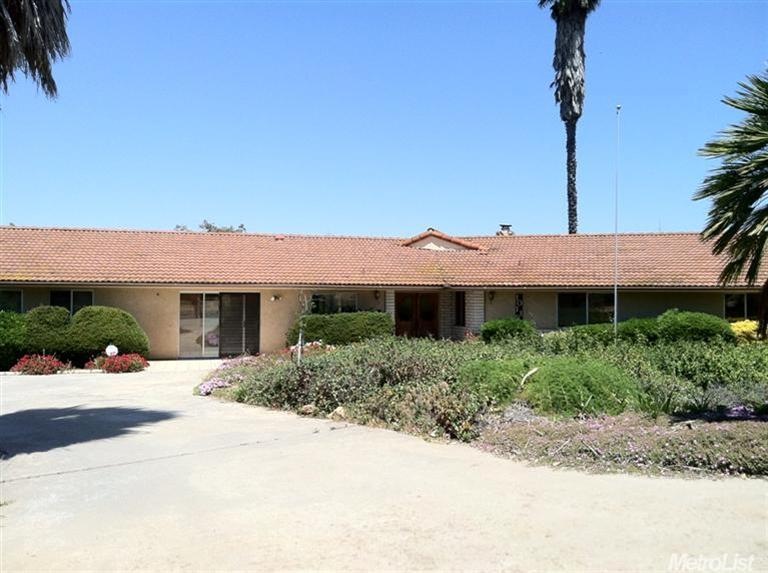 10119 W Lilac Rd, Escondido, CA 92026 - photo 1