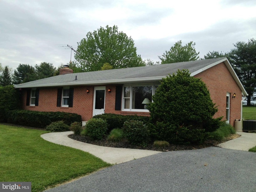 7009 Carmae Rd, Sykesville, MD 21784 - photo 1