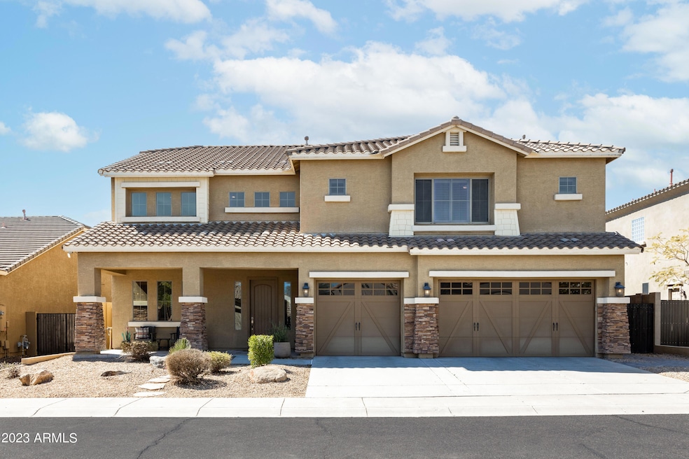 Robb Exterior