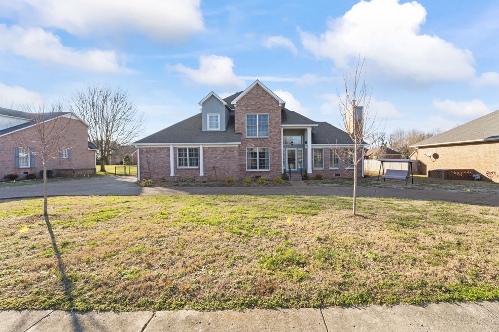 309 Green Hills Dr, Shelbyville, TN 37160 - photo 1