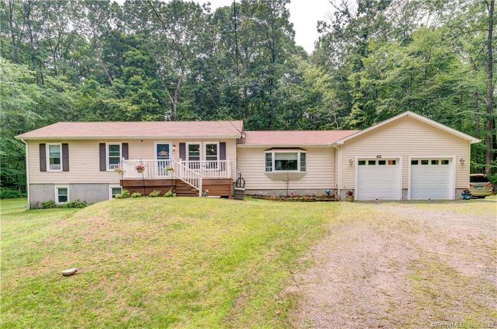 42 Circle Dr, Ashford, CT 06278 - photo 1