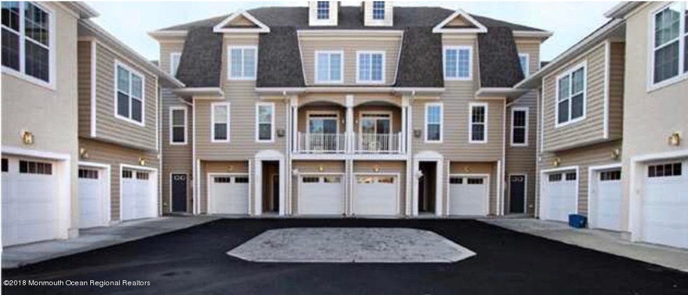 907 Abby Rd