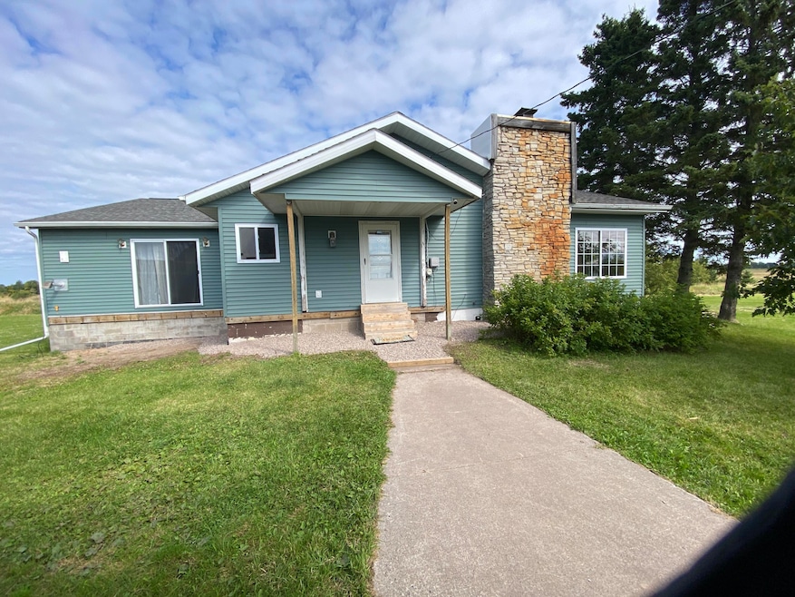 4538 S Baker Side Rd, Sault Sainte Marie, MI 49783 - photo 1