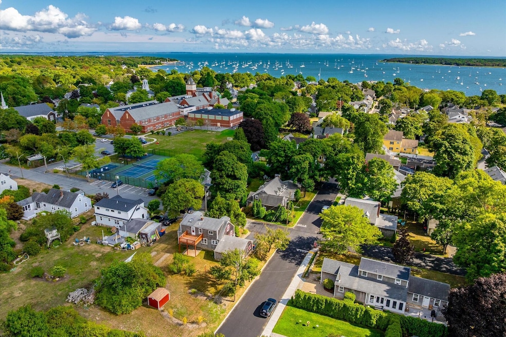 13 Hammond St, Mattapoisett, MA 02739 - photo 1