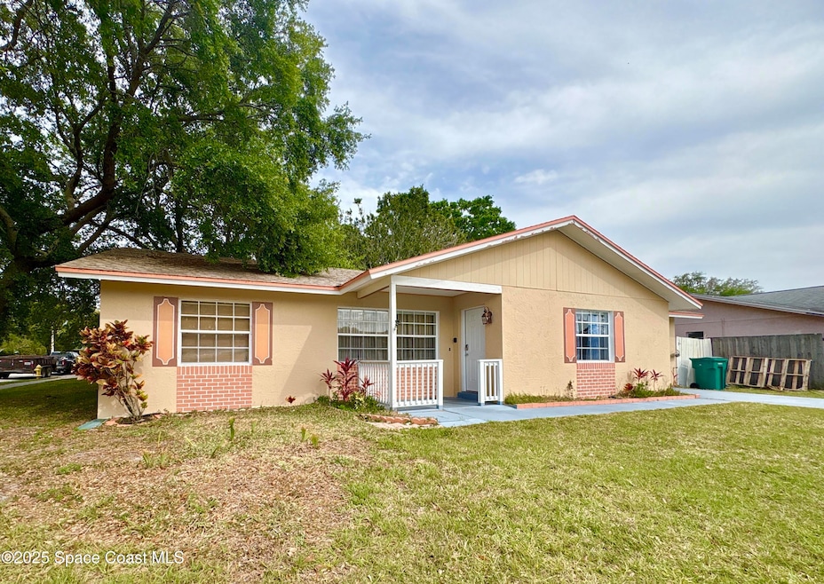 2147 Sandalwood Dr