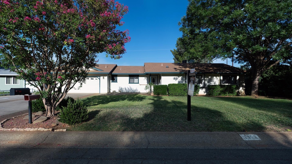 Front Of House Midnight Drop