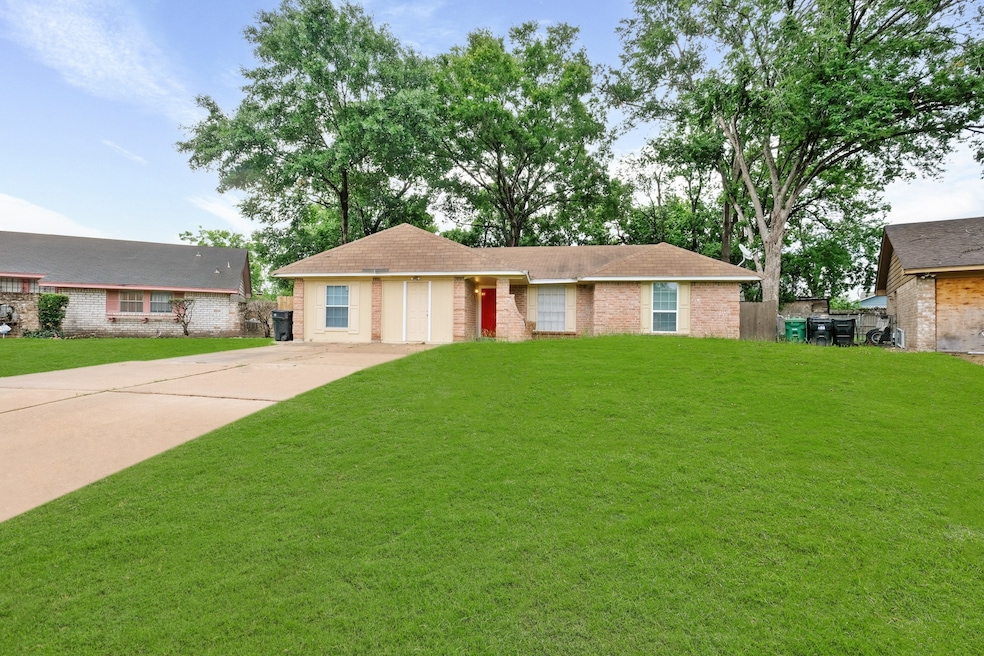 1514 Winter Bay Ln, Houston, TX 77088 - photo 1