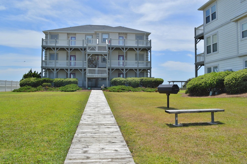 Pier Pointe 1B1
