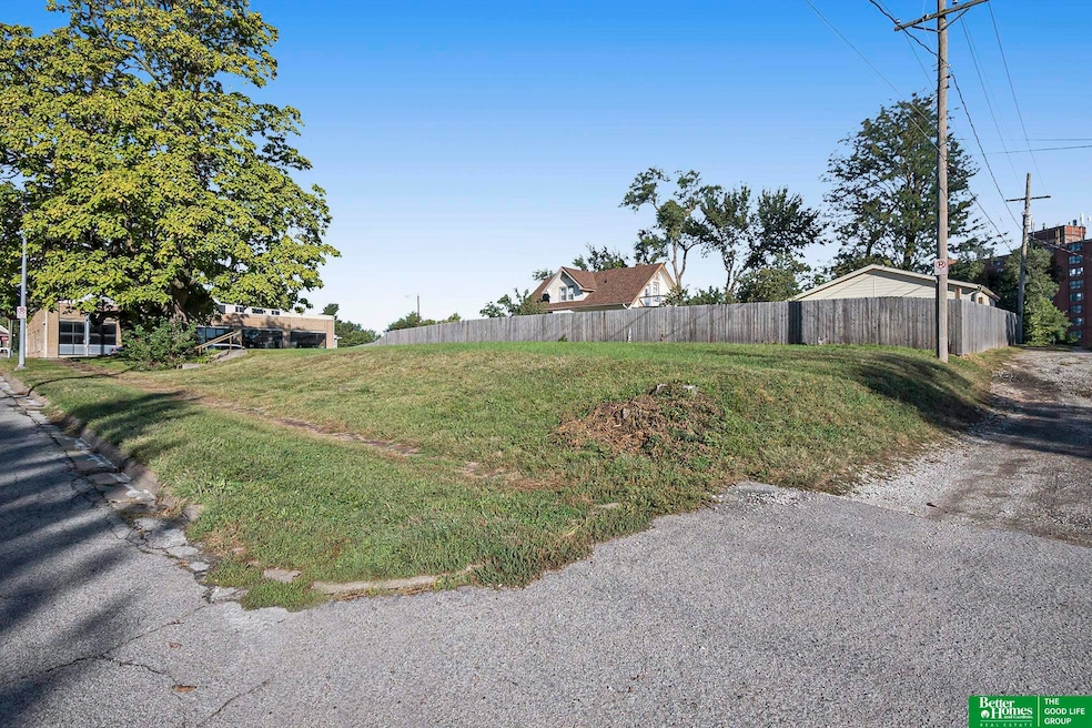 1473 S 16 St, Omaha, NE 68108 - photo 1