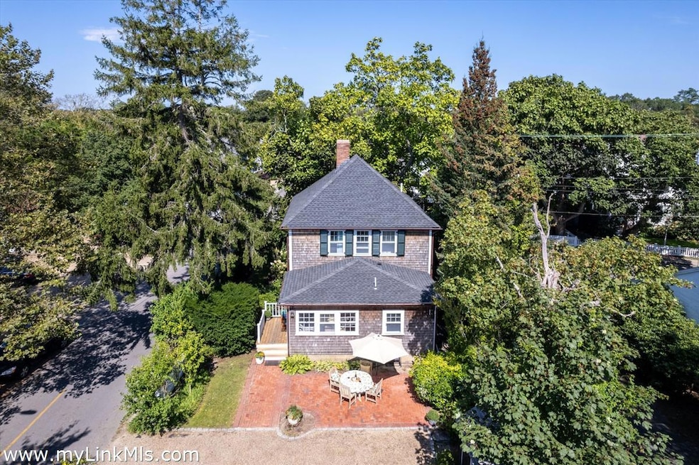 53 Peases Point Way N, Edgartown, MA 02539 - photo 1