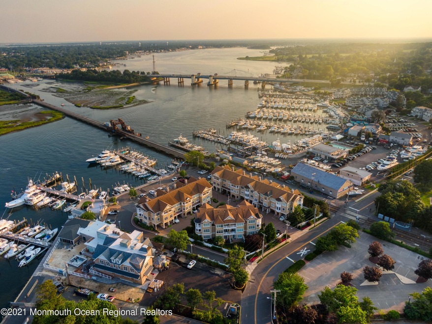River Vue at Hoffman's Marina