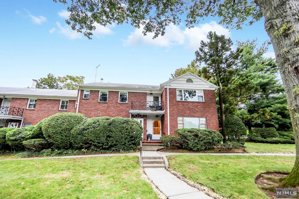 52 Dwight Place unit A, Englewood, NJ 07631 - photo 1