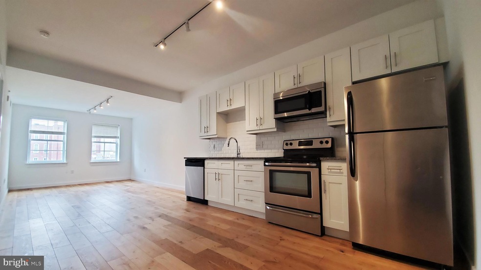 226 Church St unit 210, Philadelphia, PA 19106 - photo 1