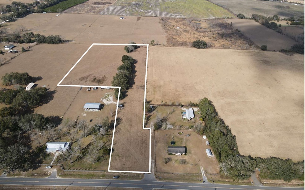 1109 SW Howell St, Lake City, FL 32024 - photo 1