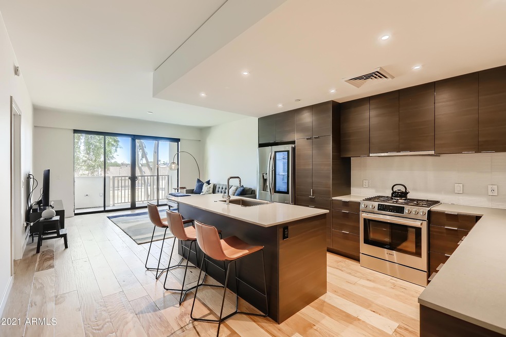 08 Kitchen