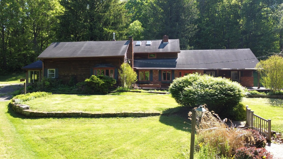 1983 Pleasant Valley Rd, Lucas, OH 44843 - photo 1