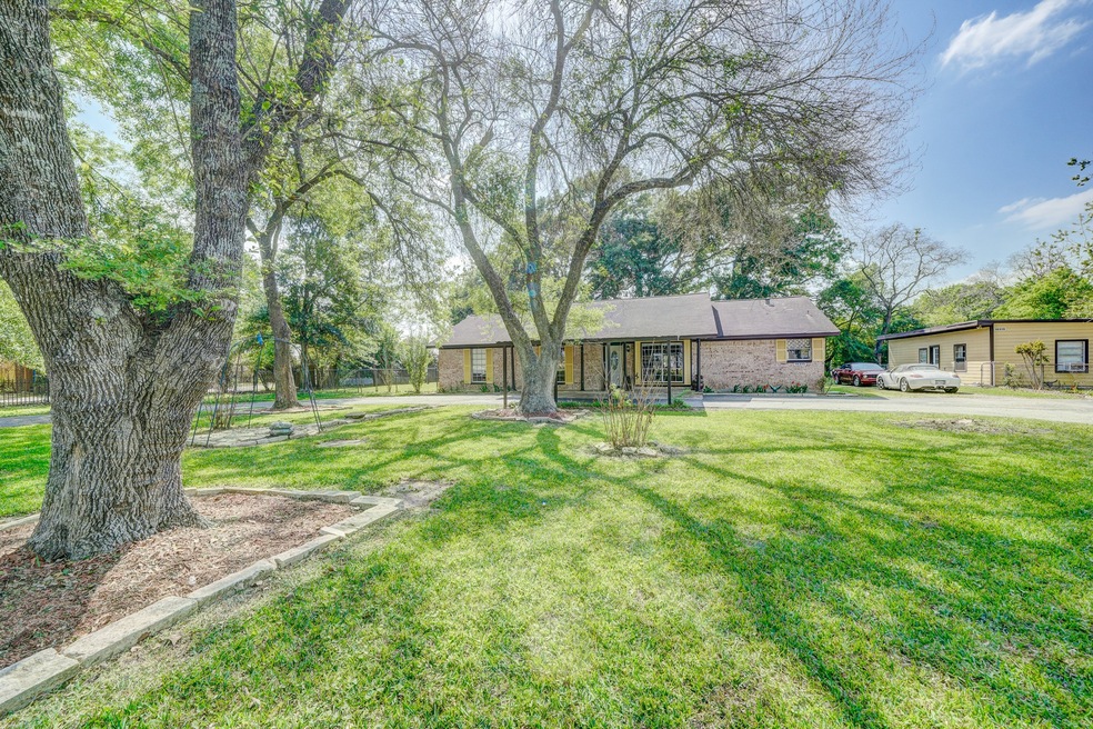 18315 Becker Rd, Hockley, TX 77447 - photo 1