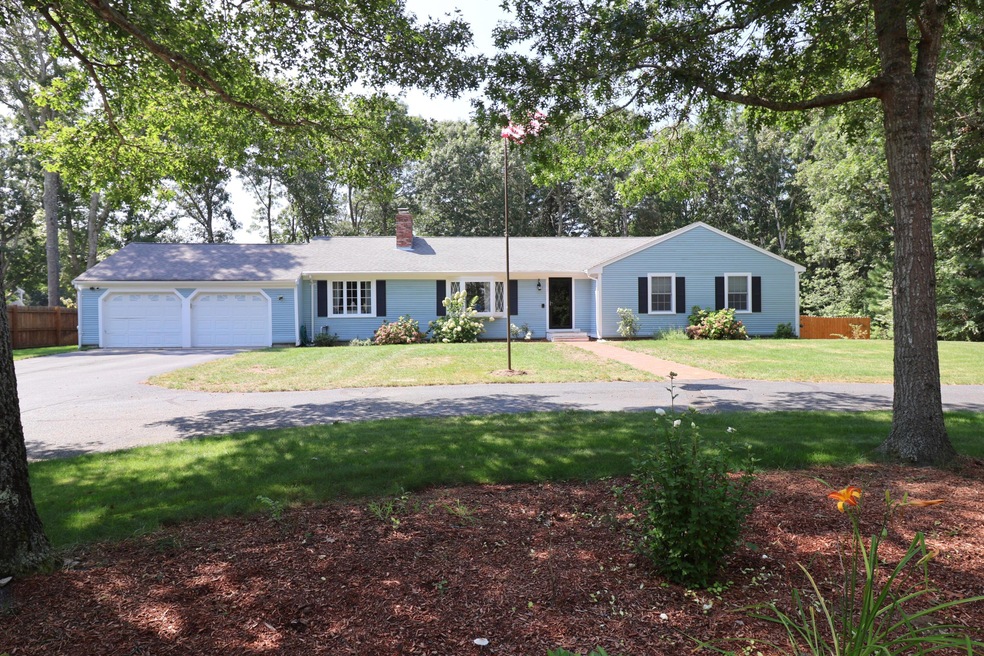 635 Lumbert Mill Rd, Centerville, MA 02632 - photo 1