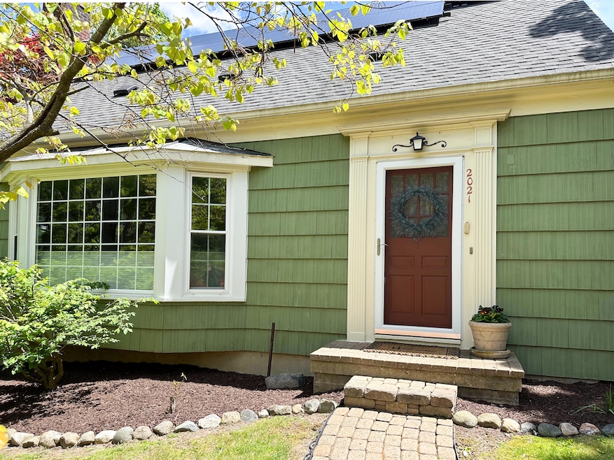 2021 Geddes Ave, Ann Arbor, MI 48104 - photo 1