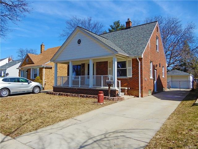SUPER CLEAN WEST DEARBORN 3 BEDROOM BRICK HOME
