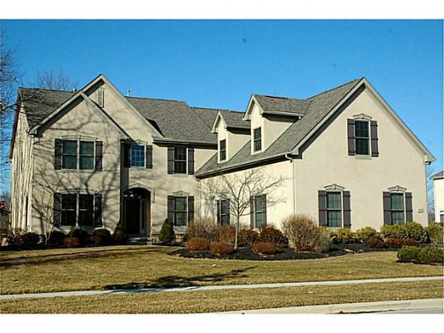 6884 Rob Roy Dr, Dublin, OH 43017 - photo 1