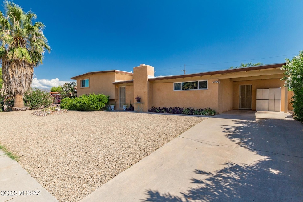 7922 E Eli Place, Tucson, AZ 85710 - photo 1