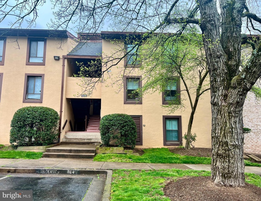 2228 Castle Rock Square unit 12C, Reston, VA 20191 - photo 1