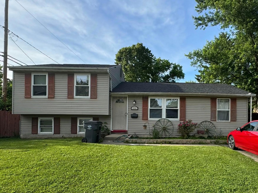 4940 Brewster