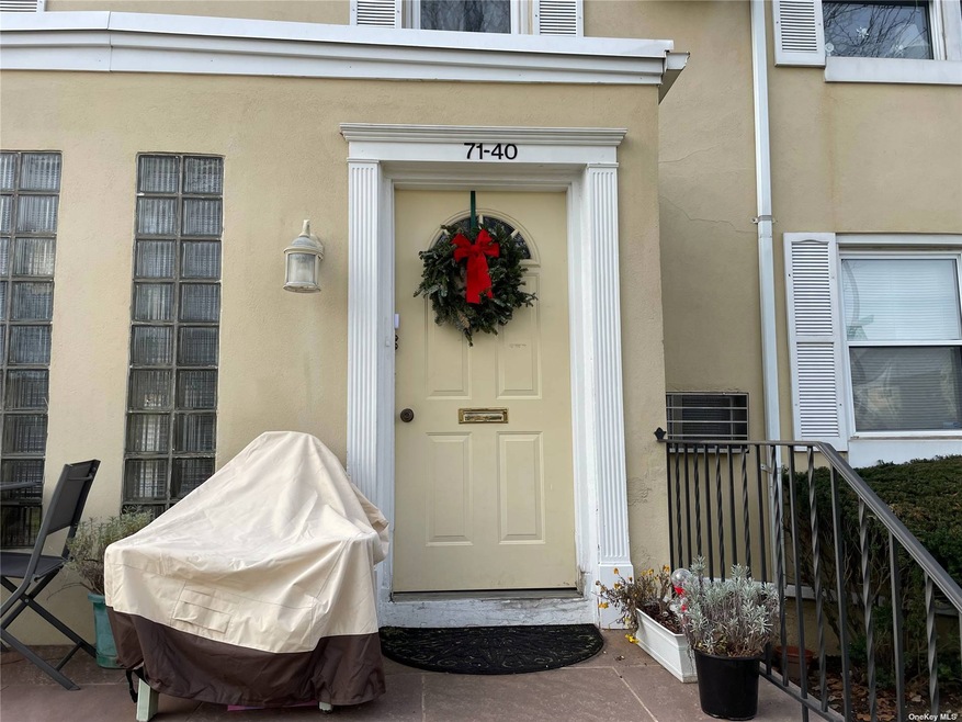 71-40 252nd St unit 16A, Bellerose, NY 11426 - photo 1
