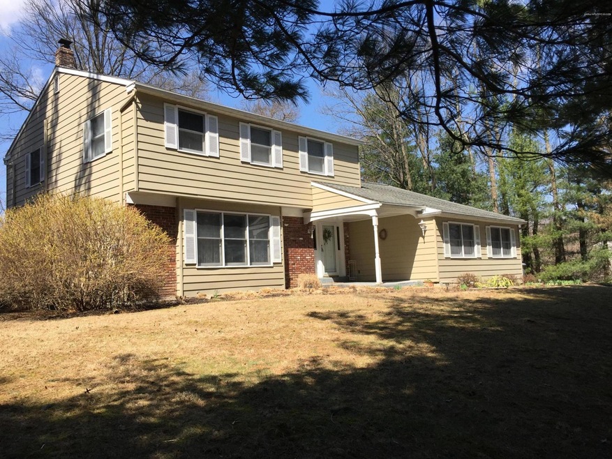 5560 Nina Cir, Coopersburg, PA 18036 - photo 1