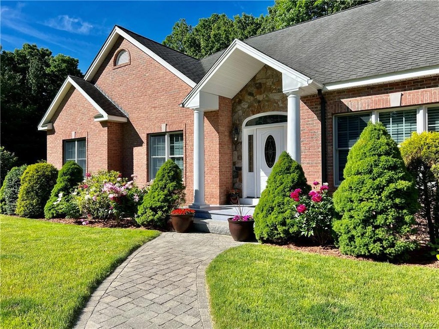 1 Northcliff Dr, Bloomfield, CT 06002 - photo 1