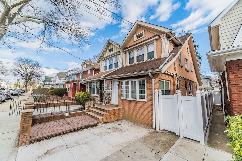 Sold $720,000 • Co-Listing Agent