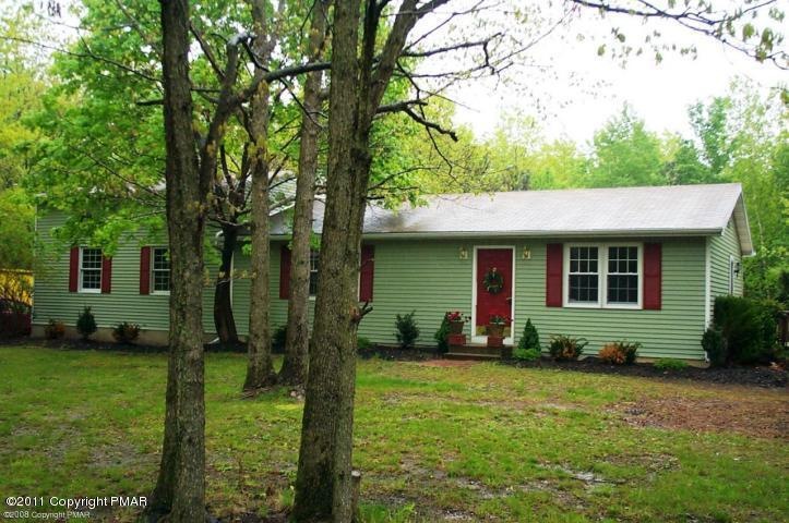 2287 Timothy Dr, Effort, PA 18330 - photo 1