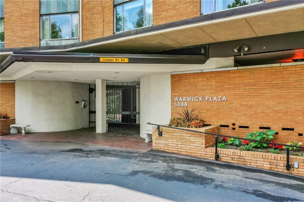 Welcome to The Warwick Plaza!