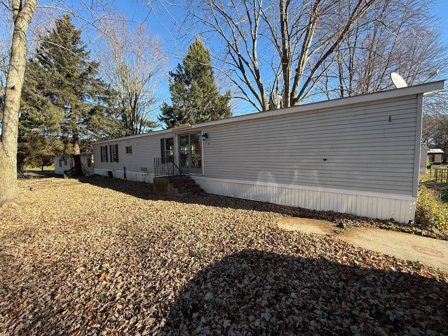 1800 E Jordan Rd unit 16, Mount Pleasant, MI 48858 - photo 1