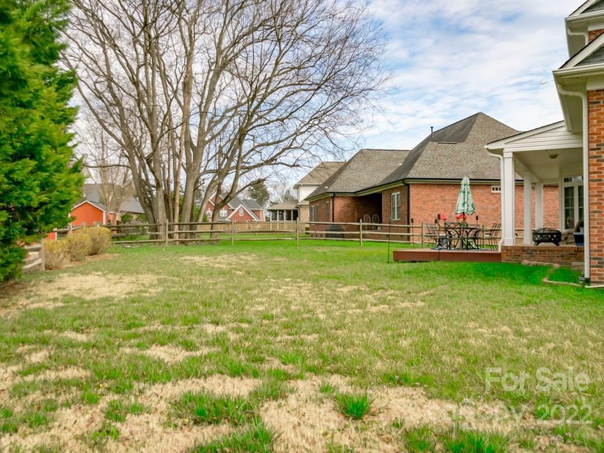 702 Old State St SW unit 155, Concord, NC 28027 - photo 1