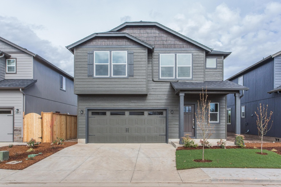 3397 NW 9th Ln, Redmond, OR 97756 - photo 1