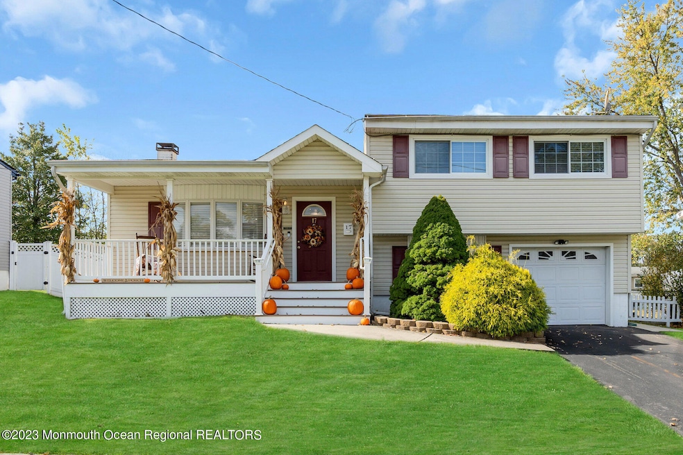 17 Holly St, Old Bridge, NJ 08857 - photo 1